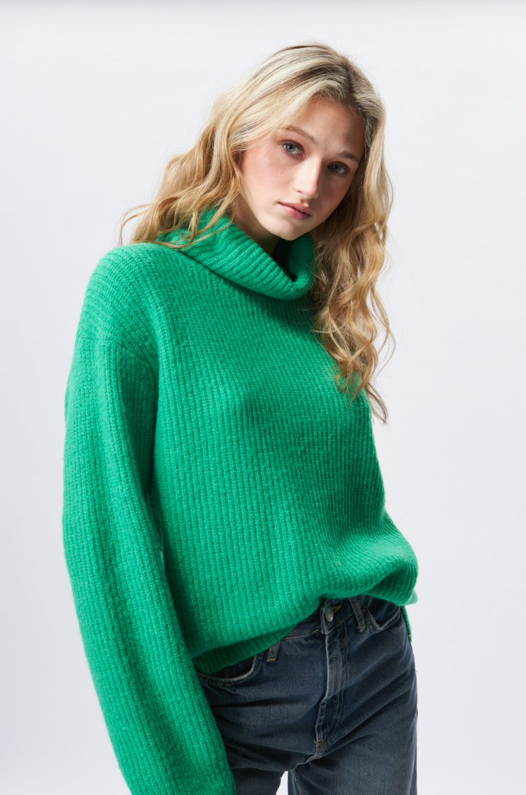 Zara 2025 green turtleneck