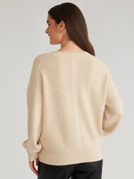 Angela Oversized V-Neck-Wheat