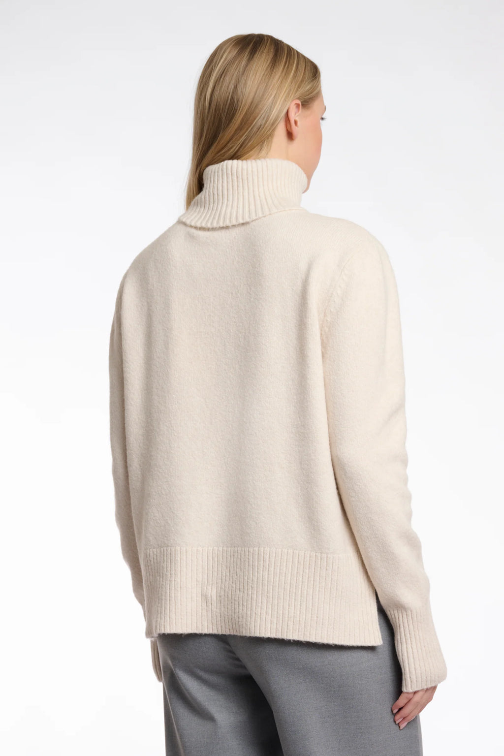 Nanke Sweater