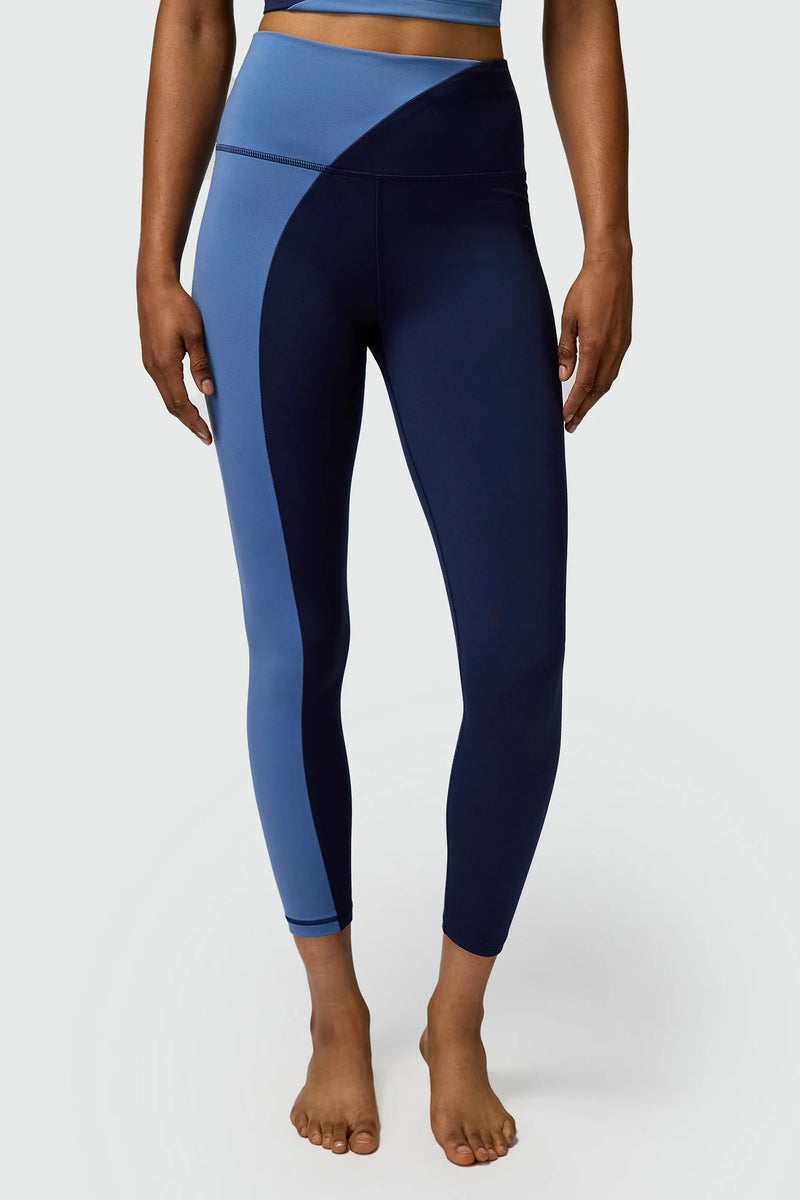 Zoe Colorblock 7/8 Legging - Midnight Navy/Pacific Blue