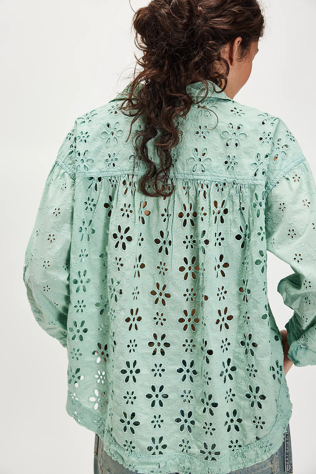 Mae Washed Eyelet Shirt - Faded Green