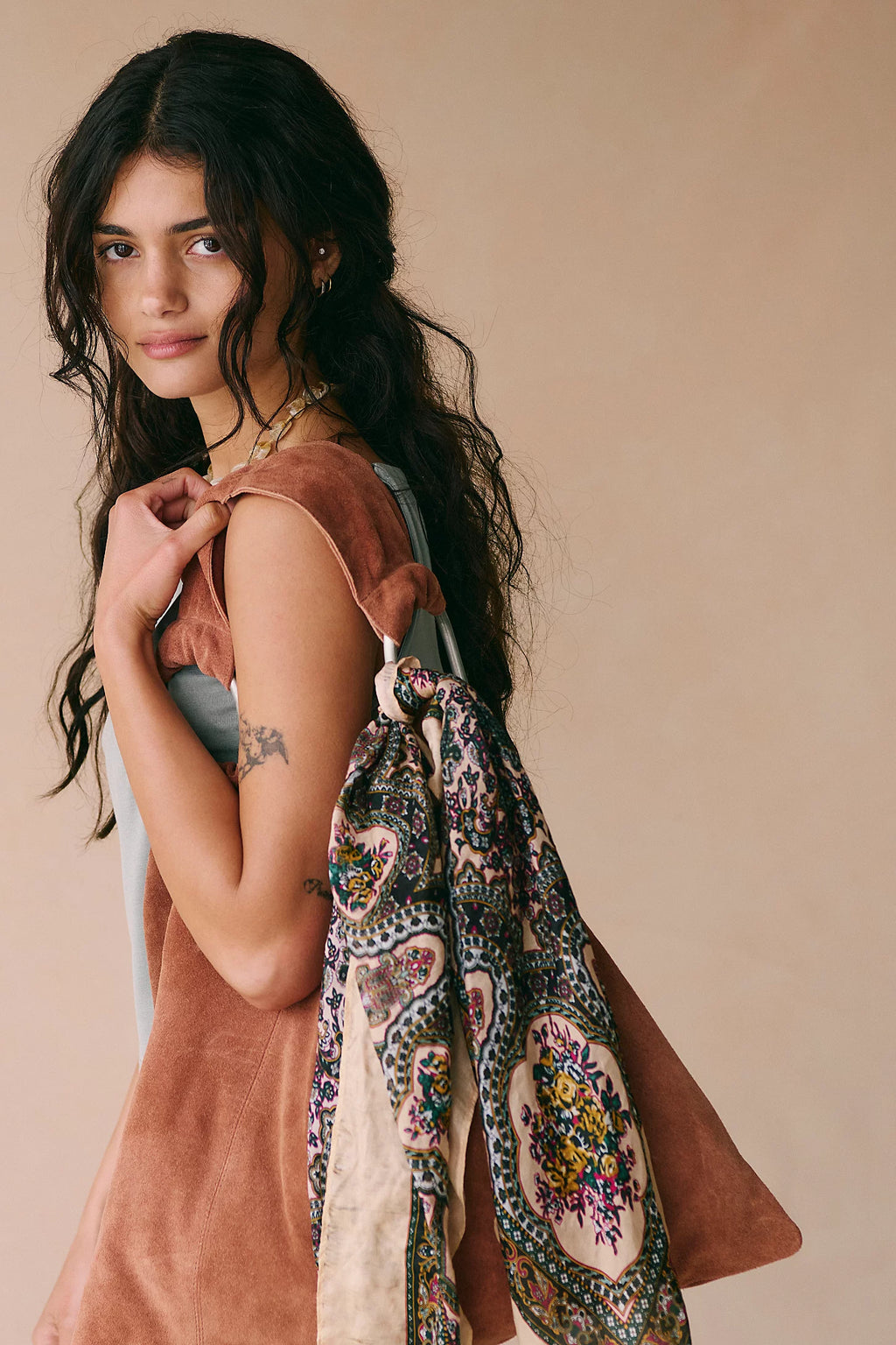 Bobbi Slouch Suede Tote - Saddle