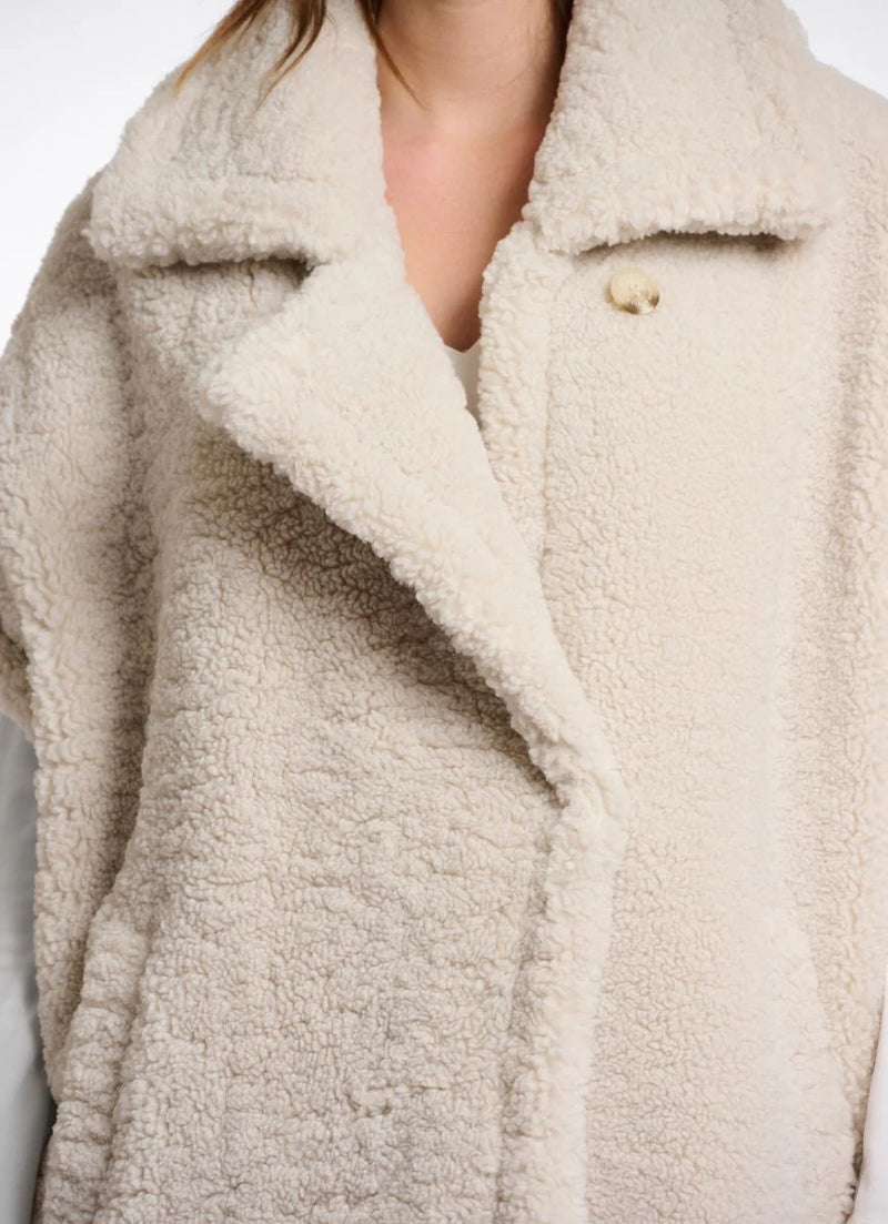 Luca Teddy Cape