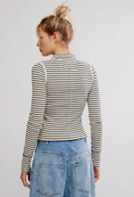 Lake Henley Stripe-Tea Combo