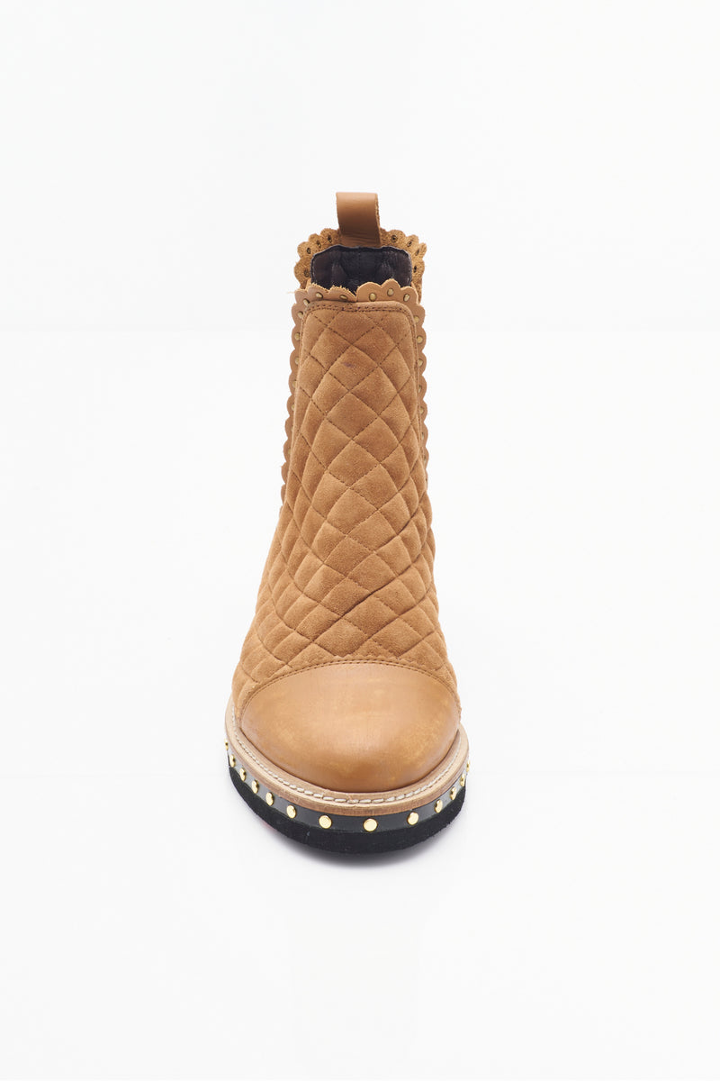 Atlas Chelsea Boot - Camel Quilted